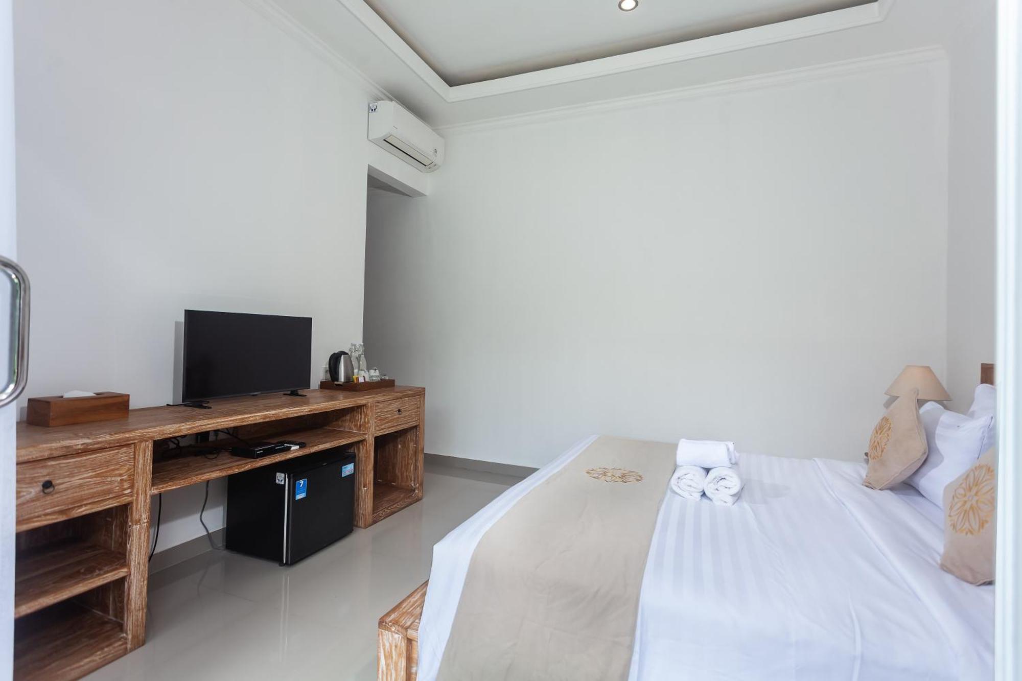 Sujiwa Ubud Hotel & Villa Exterior photo